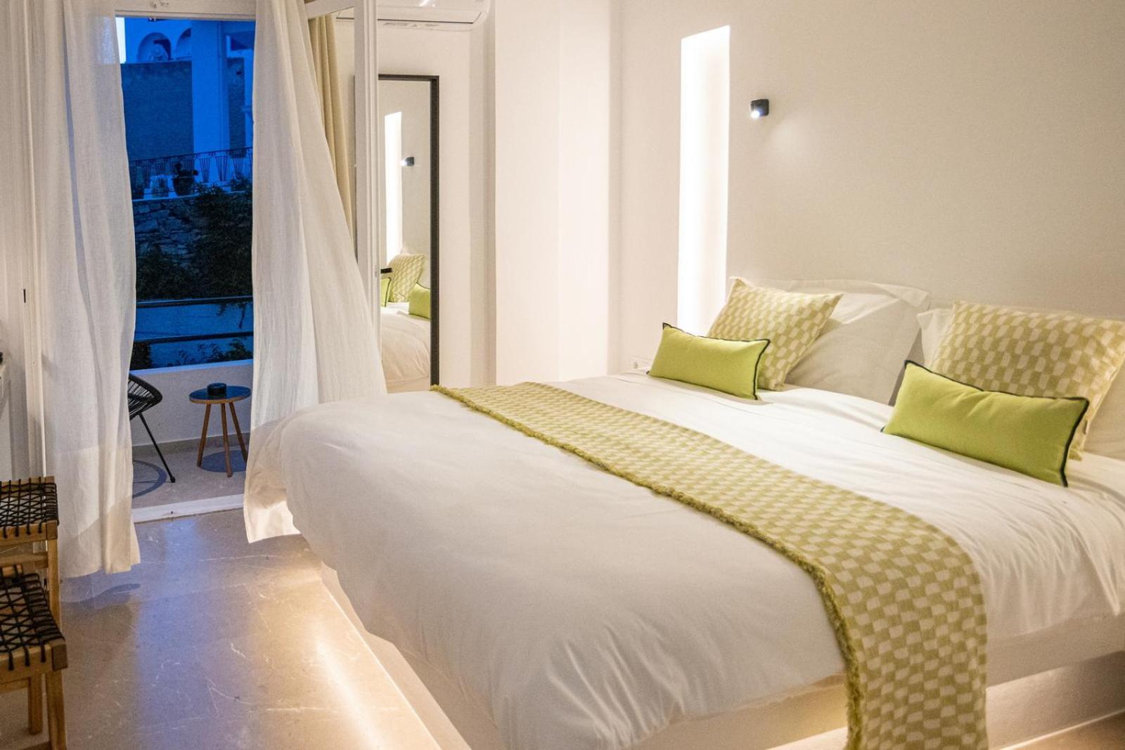Seamento Suites Tinos Bilik gambar
